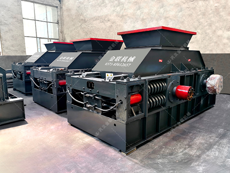 雙輥破碎機:破碎效率高,縮短生產周期 雙輥破碎機:破碎效率高,縮短生產周期